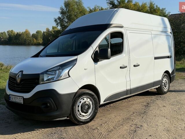 Белый Рено Трафик, объемом двигателя 1.6 л и пробегом 303 тыс. км за 14900 $, фото 1 на Automoto.ua