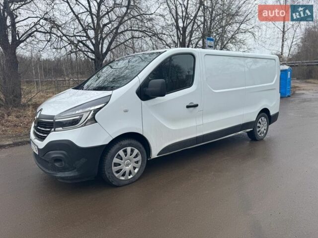 Белый Рено Трафик, объемом двигателя 2 л и пробегом 170 тыс. км за 16000 $, фото 1 на Automoto.ua