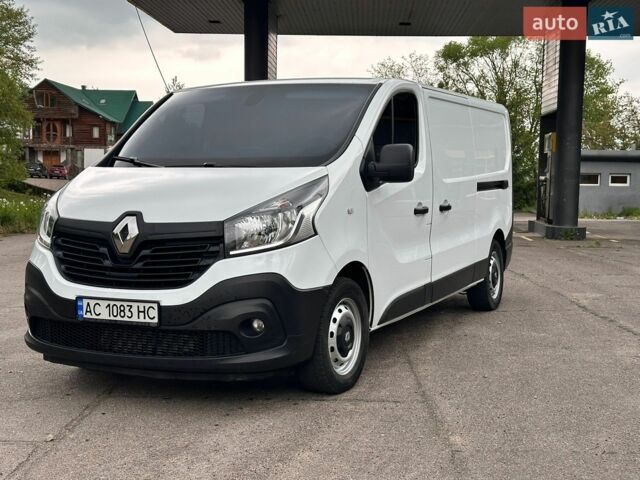 Белый Рено Трафик, объемом двигателя 1.6 л и пробегом 292 тыс. км за 15700 $, фото 1 на Automoto.ua