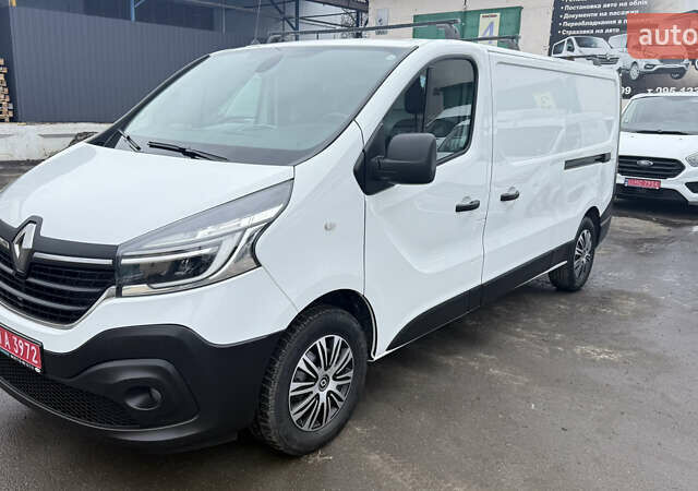 Білий Рено Трафік, об'ємом двигуна 2 л та пробігом 185 тис. км за 18700 $, фото 1 на Automoto.ua