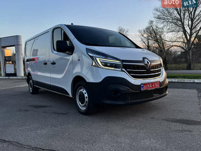 Белый Рено Трафик, объемом двигателя 2 л и пробегом 96 тыс. км за 20550 $, фото 1 на Automoto.ua