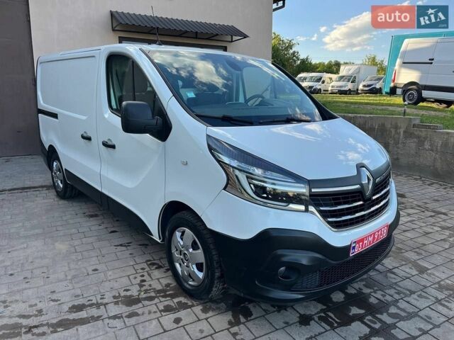 Білий Рено Трафік, об'ємом двигуна 2 л та пробігом 265 тис. км за 15999 $, фото 1 на Automoto.ua