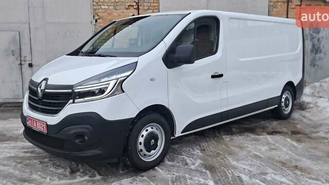 Белый Рено Трафик, объемом двигателя 0 л и пробегом 124 тыс. км за 20800 $, фото 1 на Automoto.ua