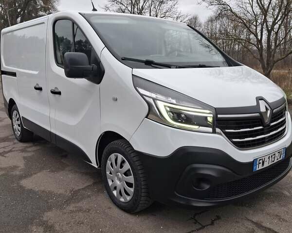 Белый Рено Трафик, объемом двигателя 2 л и пробегом 116 тыс. км за 16500 $, фото 1 на Automoto.ua