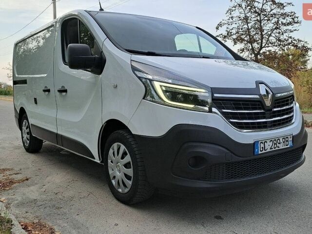 Білий Рено Трафік, об'ємом двигуна 2 л та пробігом 224 тис. км за 17200 $, фото 1 на Automoto.ua