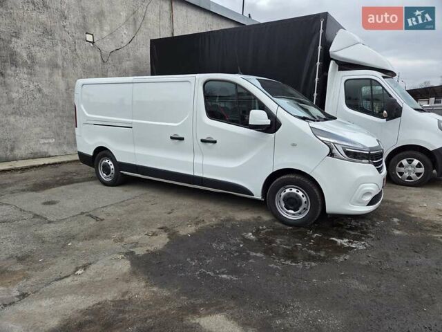 Белый Рено Трафик, объемом двигателя 2 л и пробегом 74 тыс. км за 21300 $, фото 1 на Automoto.ua
