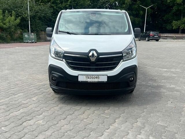 Білий Рено Трафік, об'ємом двигуна 2 л та пробігом 83 тис. км за 20700 $, фото 1 на Automoto.ua