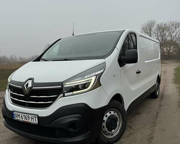 Білий Рено Трафік, об'ємом двигуна 2 л та пробігом 116 тис. км за 19450 $, фото 1 на Automoto.ua