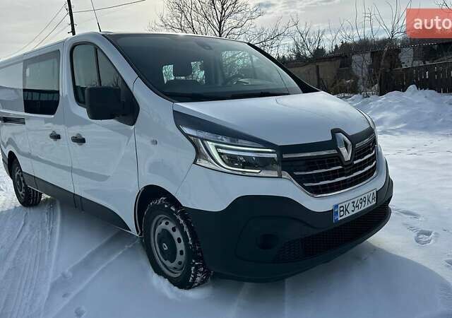 Білий Рено Трафік, об'ємом двигуна 2 л та пробігом 15 тис. км за 23500 $, фото 1 на Automoto.ua