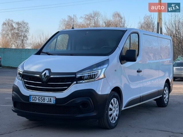 Білий Рено Трафік, об'ємом двигуна 2 л та пробігом 92 тис. км за 18200 $, фото 1 на Automoto.ua