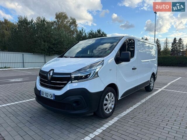 Білий Рено Трафік, об'ємом двигуна 2 л та пробігом 230 тис. км за 15500 $, фото 1 на Automoto.ua