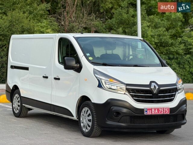 Білий Рено Трафік, об'ємом двигуна 2 л та пробігом 295 тис. км за 16500 $, фото 1 на Automoto.ua