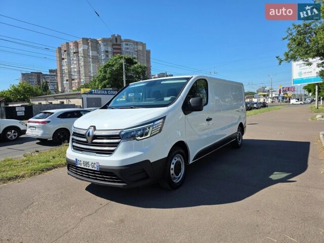Білий Рено Трафік, об'ємом двигуна 2 л та пробігом 220 тис. км за 21500 $, фото 1 на Automoto.ua