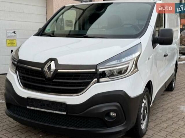 Белый Рено Трафик, объемом двигателя 2 л и пробегом 99 тыс. км за 19700 $, фото 1 на Automoto.ua