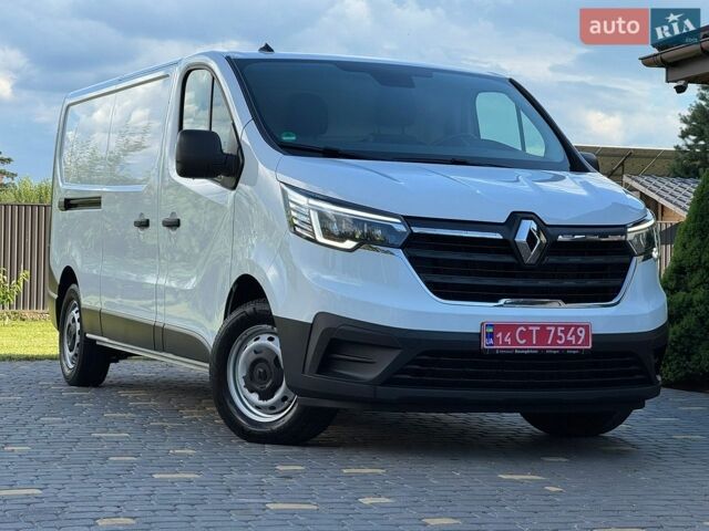 Белый Рено Трафик, объемом двигателя 2 л и пробегом 179 тыс. км за 21900 $, фото 1 на Automoto.ua