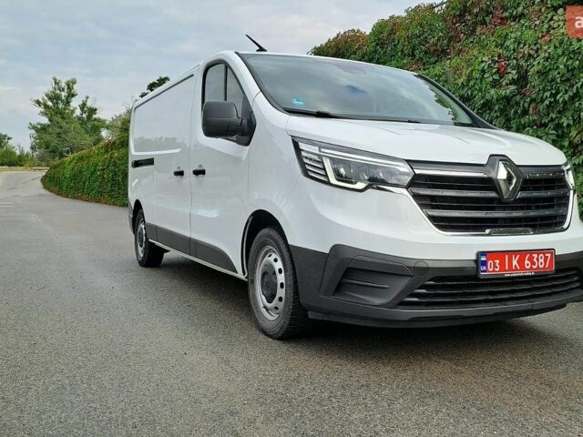 Білий Рено Трафік, об'ємом двигуна 2 л та пробігом 102 тис. км за 23700 $, фото 1 на Automoto.ua