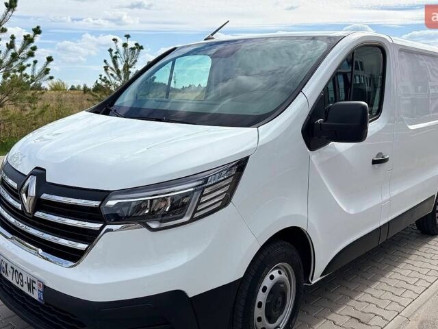 Белый Рено Трафик, объемом двигателя 2 л и пробегом 36 тыс. км за 24500 $, фото 1 на Automoto.ua