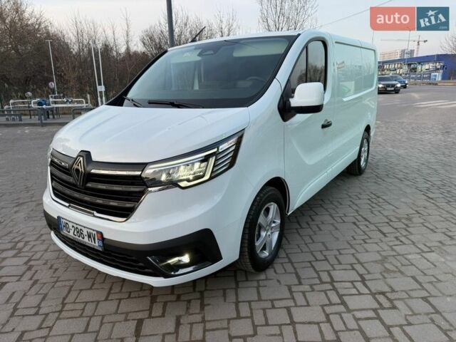 Белый Рено Трафик, объемом двигателя 2 л и пробегом 3 тыс. км за 27600 $, фото 1 на Automoto.ua