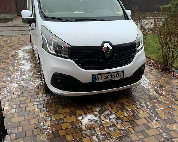 Білий Рено Трафік, об'ємом двигуна 1.6 л та пробігом 207 тис. км за 15500 $, фото 1 на Automoto.ua