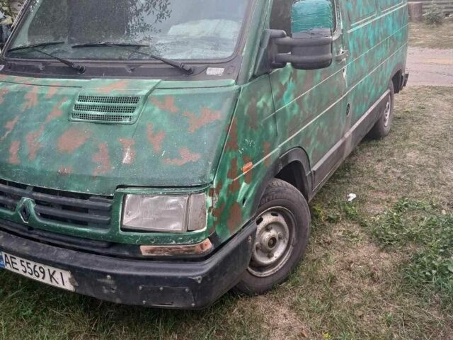 Білий Рено Трафік, об'ємом двигуна 2.5 л та пробігом 345 тис. км за 1093 $, фото 1 на Automoto.ua