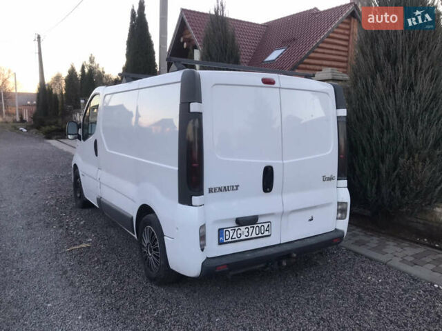 Белый Рено Трафик, объемом двигателя 0 л и пробегом 250 тыс. км за 2500 $, фото 1 на Automoto.ua
