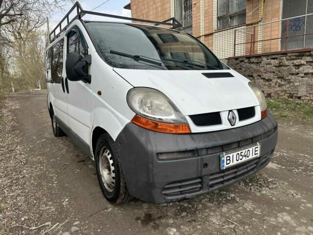 Білий Рено Трафік, об'ємом двигуна 1.9 л та пробігом 300 тис. км за 5250 $, фото 1 на Automoto.ua