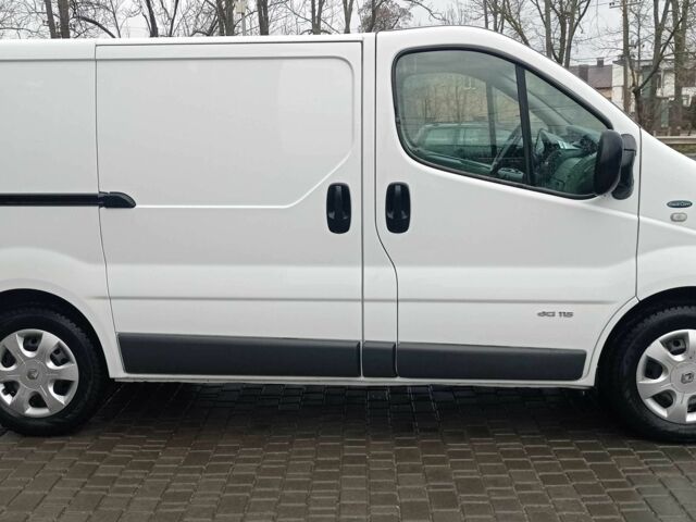 Белый Рено Трафик, объемом двигателя 2 л и пробегом 356 тыс. км за 11230 $, фото 1 на Automoto.ua