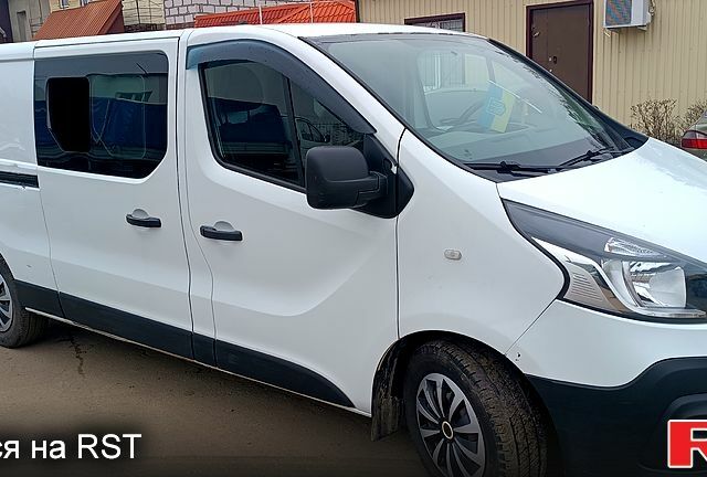 Білий Рено Трафік, об'ємом двигуна 1.6 л та пробігом 380 тис. км за 10500 $, фото 1 на Automoto.ua