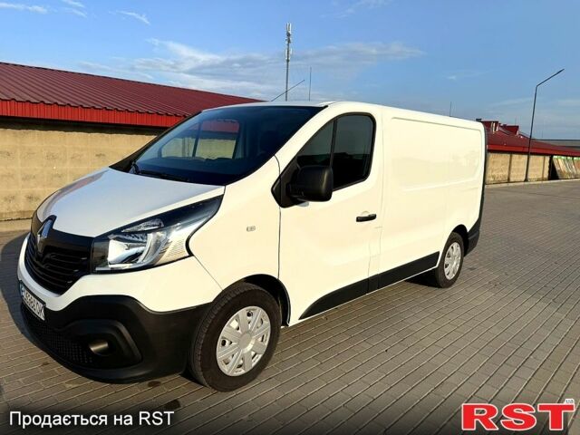 Белый Рено Трафик, объемом двигателя 1.6 л и пробегом 107 тыс. км за 13100 $, фото 1 на Automoto.ua