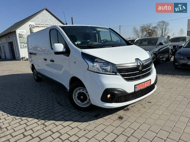 Белый Рено Трафик, объемом двигателя 2 л и пробегом 89 тыс. км за 17550 $, фото 1 на Automoto.ua