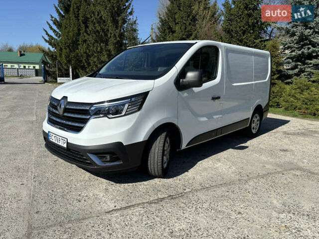 Белый Рено Трафик, объемом двигателя 2 л и пробегом 26 тыс. км за 27000 $, фото 1 на Automoto.ua