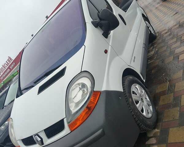 Білий Рено Трафік, об'ємом двигуна 1.87 л та пробігом 299 тис. км за 5800 $, фото 1 на Automoto.ua