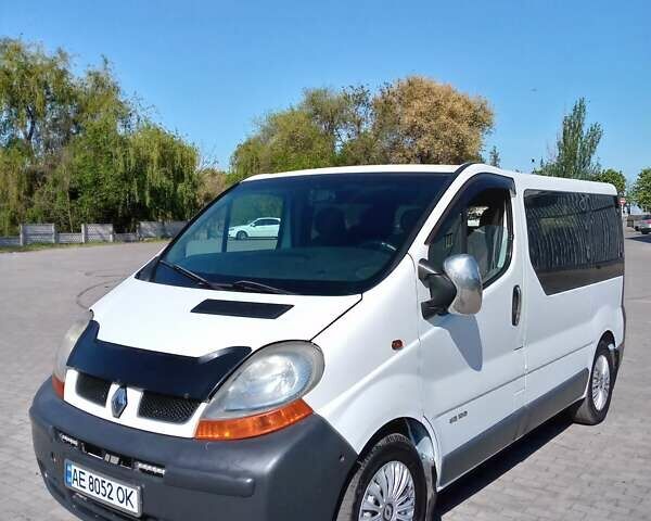 Білий Рено Трафік, об'ємом двигуна 1.87 л та пробігом 330 тис. км за 6000 $, фото 1 на Automoto.ua