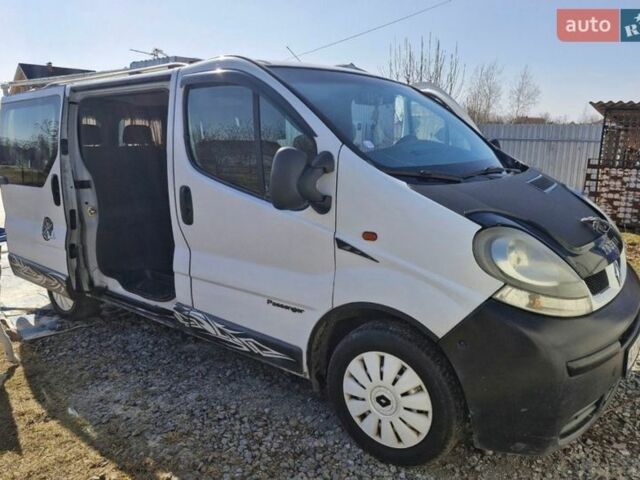 Белый Рено Трафик, объемом двигателя 1.9 л и пробегом 432 тыс. км за 7100 $, фото 1 на Automoto.ua