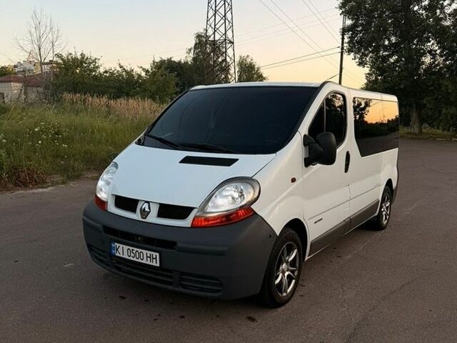 Білий Рено Трафік, об'ємом двигуна 1.87 л та пробігом 309 тис. км за 7000 $, фото 1 на Automoto.ua