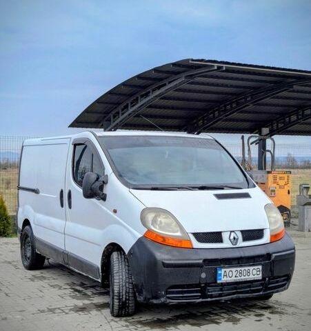 Белый Рено Трафик, объемом двигателя 1.9 л и пробегом 420 тыс. км за 4300 $, фото 1 на Automoto.ua