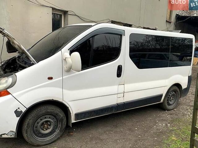 Белый Рено Трафик, объемом двигателя 1.9 л и пробегом 550 тыс. км за 3200 $, фото 1 на Automoto.ua