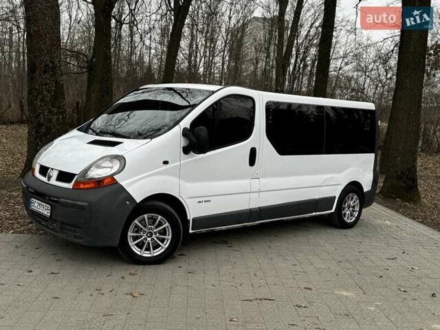 Белый Рено Трафик, объемом двигателя 1.87 л и пробегом 281 тыс. км за 5850 $, фото 1 на Automoto.ua