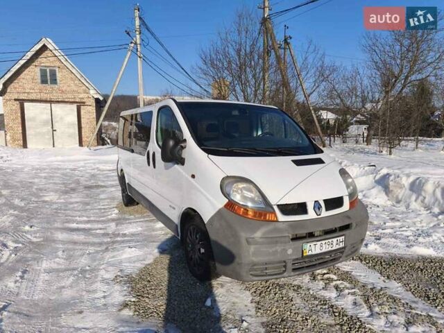 Белый Рено Трафик, объемом двигателя 1.9 л и пробегом 370 тыс. км за 6950 $, фото 1 на Automoto.ua