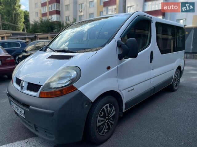 Белый Рено Трафик, объемом двигателя 1.87 л и пробегом 206 тыс. км за 5999 $, фото 1 на Automoto.ua