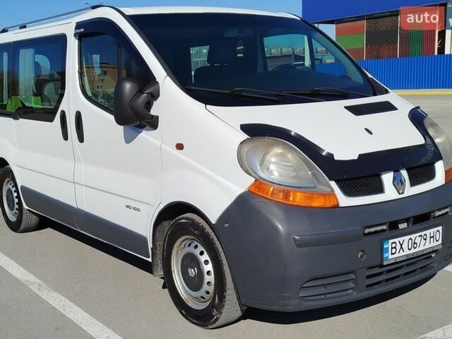 Білий Рено Трафік, об'ємом двигуна 1.87 л та пробігом 303 тис. км за 7600 $, фото 1 на Automoto.ua