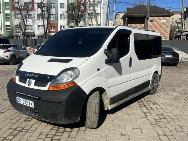 Білий Рено Трафік, об'ємом двигуна 2.5 л та пробігом 412 тис. км за 7150 $, фото 1 на Automoto.ua