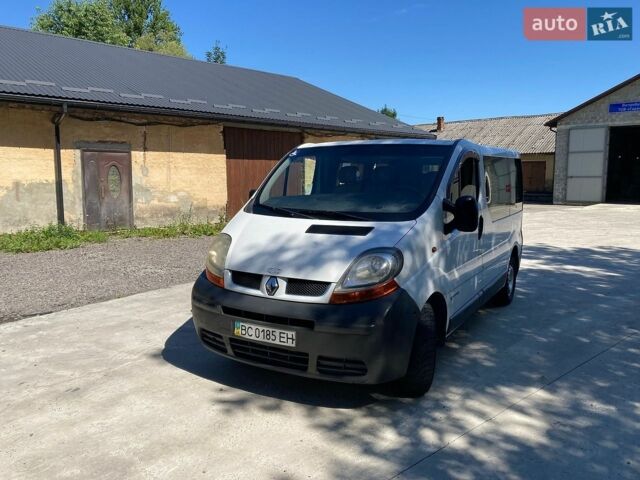 Білий Рено Трафік, об'ємом двигуна 1.87 л та пробігом 222 тис. км за 6650 $, фото 1 на Automoto.ua