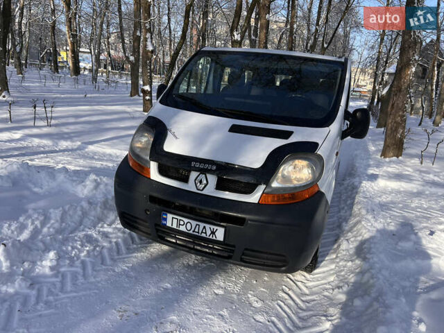 Білий Рено Трафік, об'ємом двигуна 1.9 л та пробігом 363 тис. км за 6500 $, фото 1 на Automoto.ua
