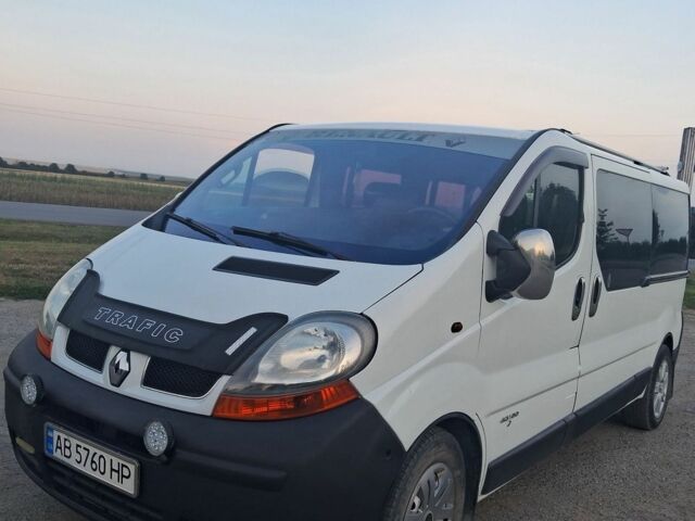 Білий Рено Трафік, об'ємом двигуна 1.87 л та пробігом 270 тис. км за 7500 $, фото 1 на Automoto.ua