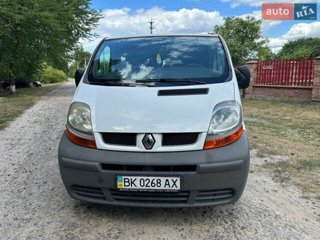 Білий Рено Трафік, об'ємом двигуна 1.9 л та пробігом 271 тис. км за 6300 $, фото 1 на Automoto.ua