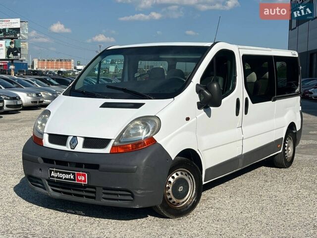 Белый Рено Трафик, объемом двигателя 1.9 л и пробегом 485 тыс. км за 7440 $, фото 1 на Automoto.ua