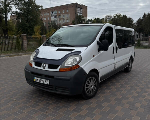 Білий Рено Трафік, об'ємом двигуна 1.9 л та пробігом 262 тис. км за 7100 $, фото 1 на Automoto.ua