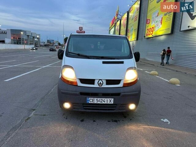 Білий Рено Трафік, об'ємом двигуна 1.9 л та пробігом 223 тис. км за 8200 $, фото 1 на Automoto.ua