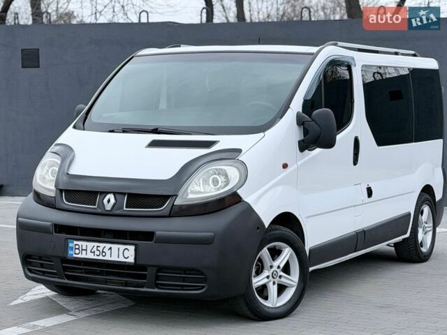 Білий Рено Трафік, об'ємом двигуна 1.87 л та пробігом 280 тис. км за 6300 $, фото 1 на Automoto.ua